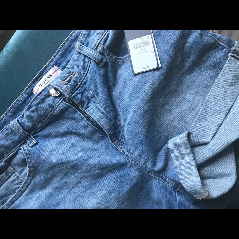 Guess shorts size 30